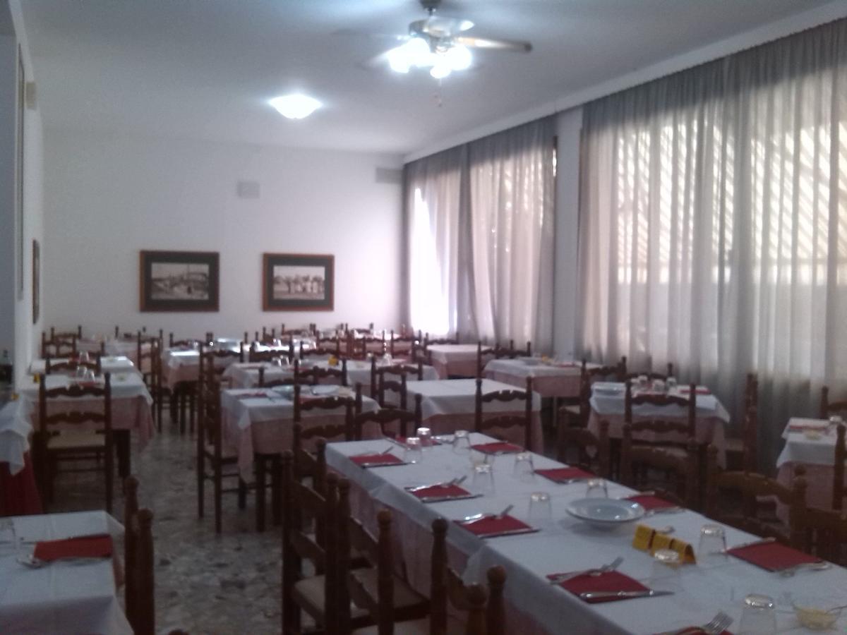 K2 Hotel Cattolica Eksteriør bilde
