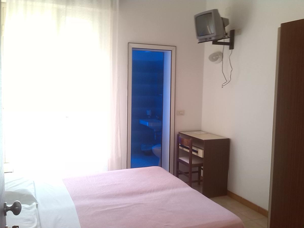 K2 Hotel Cattolica Eksteriør bilde