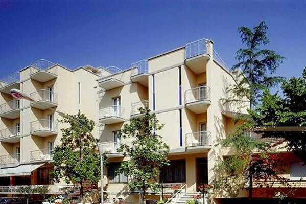 K2 Hotel Cattolica Eksteriør bilde